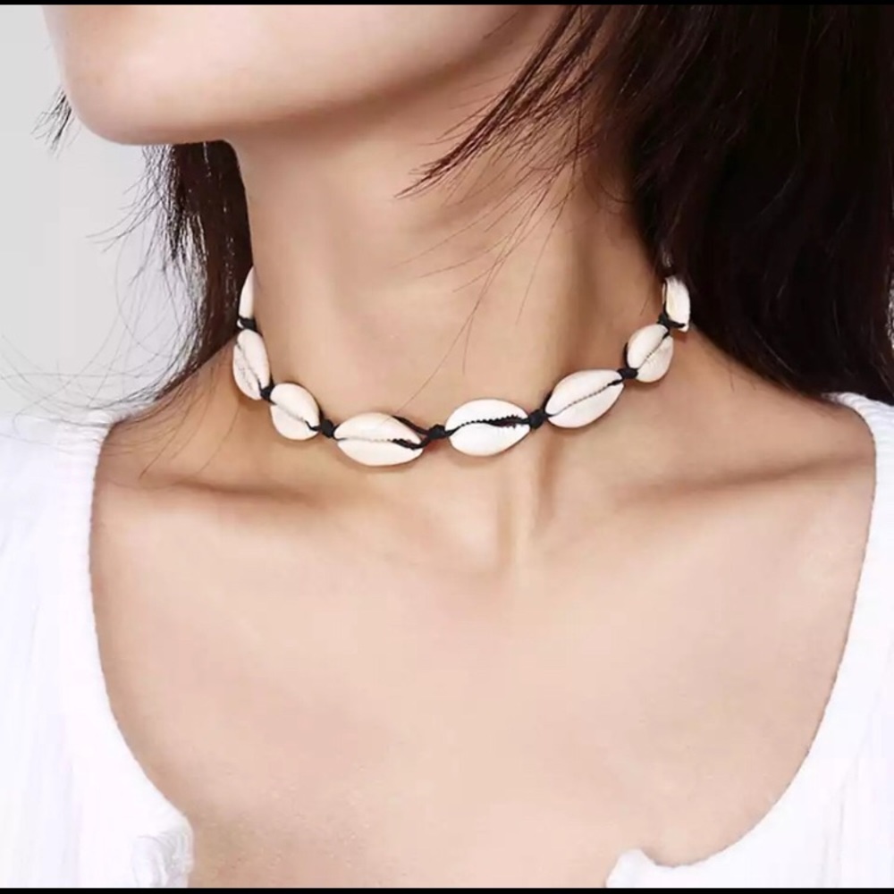 4/$15 ๐ Boho Style Beach Shell Choker Necklace - Picture 2 of 4